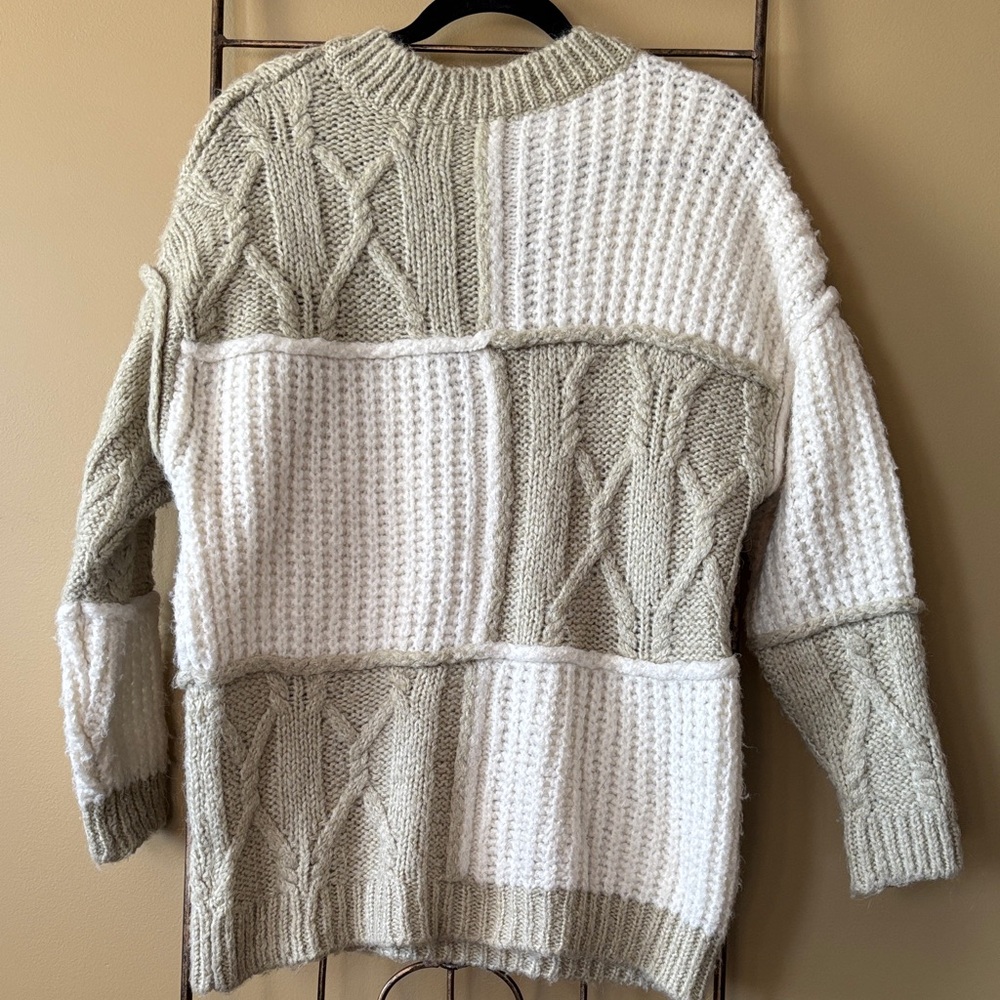 Zara V-Neck Patchwork Sweater - Cream and Sage - Picture 3 of 4